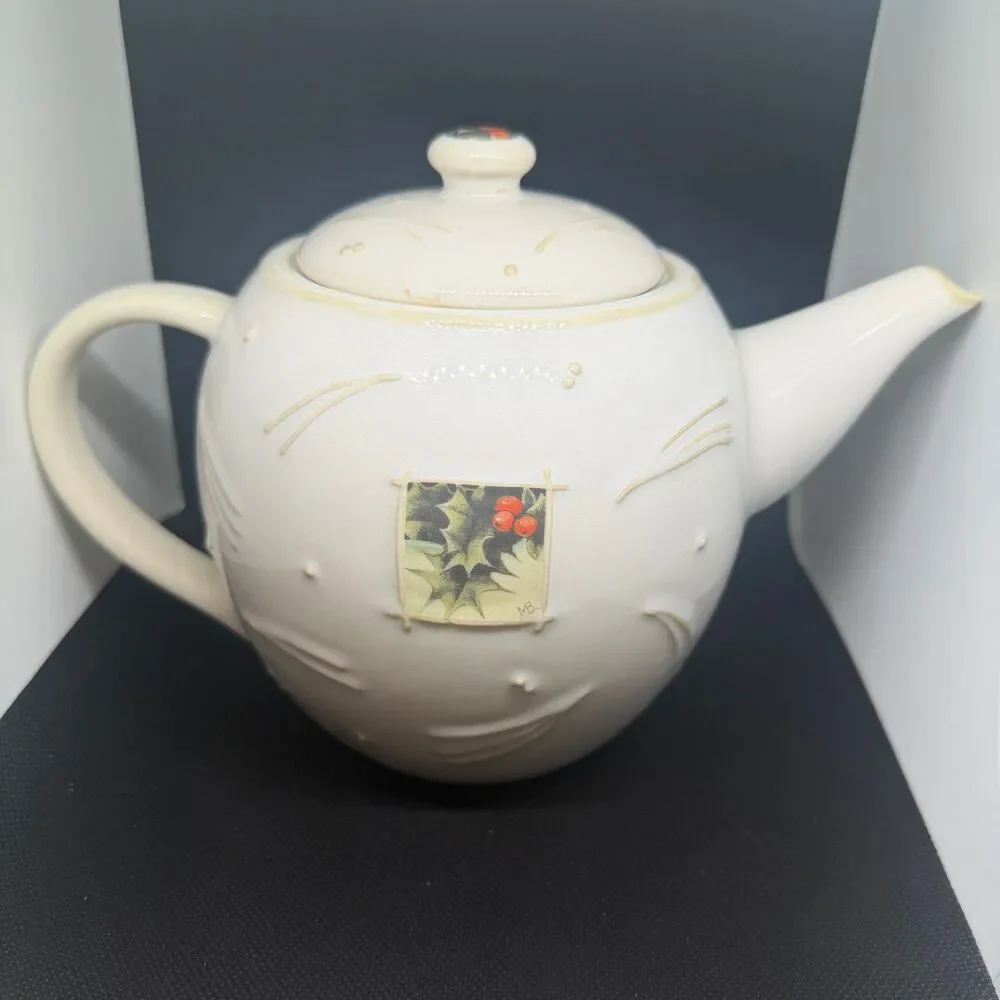 Marjolein Bastin Hallmark Ceramic Teapot Nature Sketchbook Holly Berry Vintage